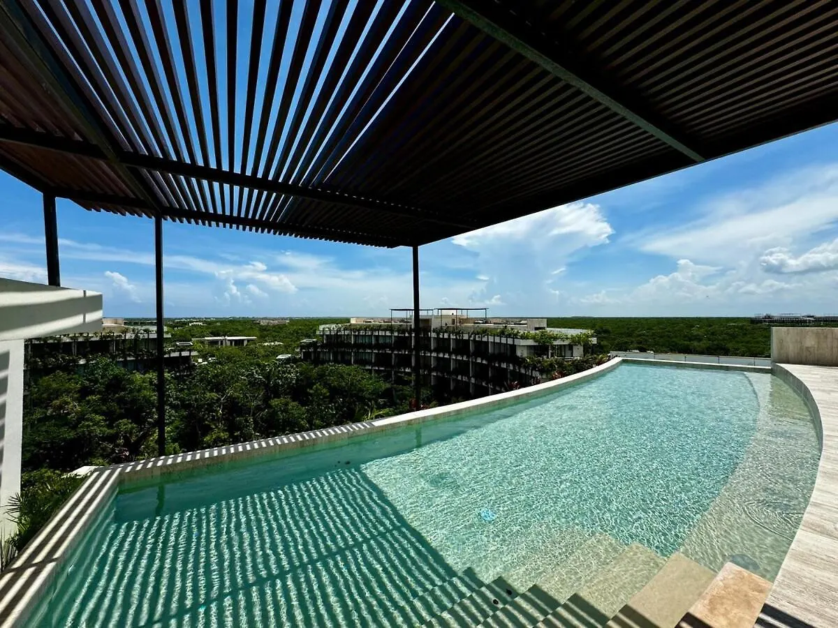 Beautiful Loft Minutes From The Sea! Διαμέρισμα Τουλούμ