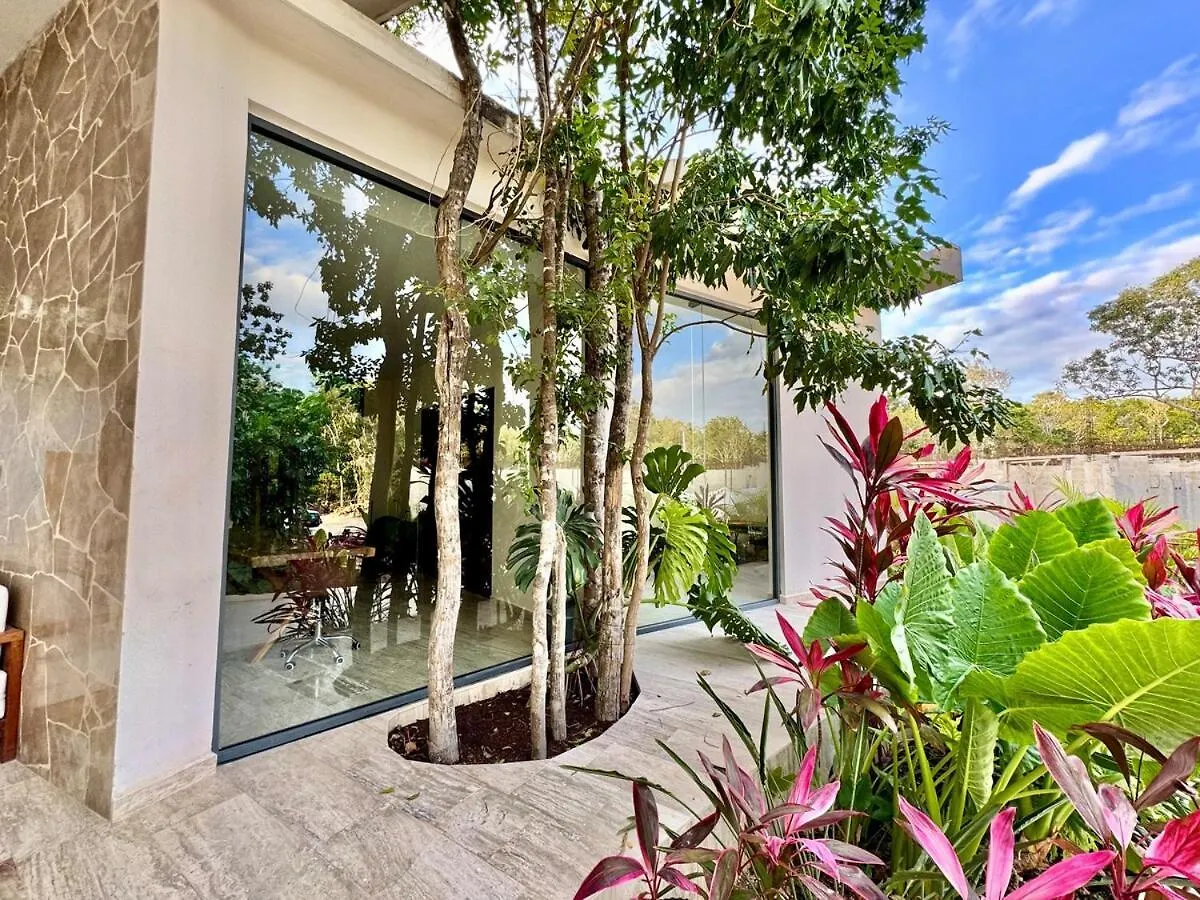 Beautiful Loft Minutes From The Sea! Διαμέρισμα Τουλούμ